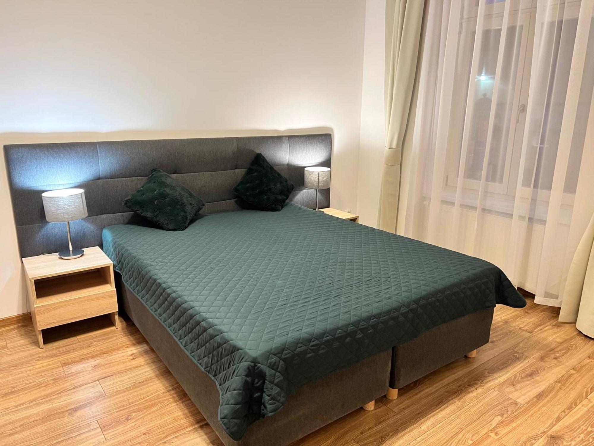 P&j Lubicz Apartment *
